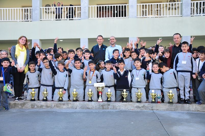 Grade 5 Soccer Team Congratulated in Trophy Ceremony